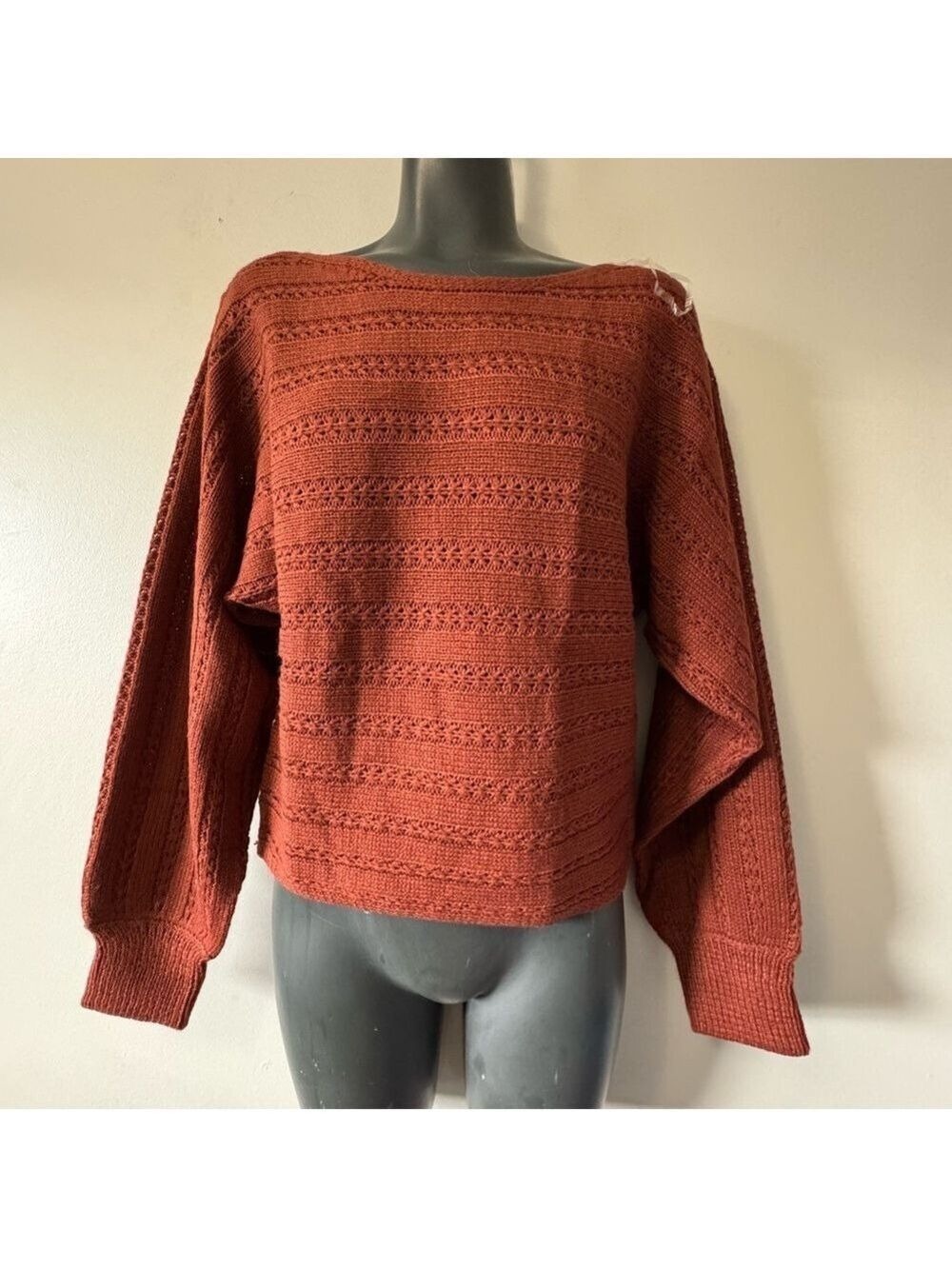 Full Circle Trend Dolman sleeve sweater 
Small